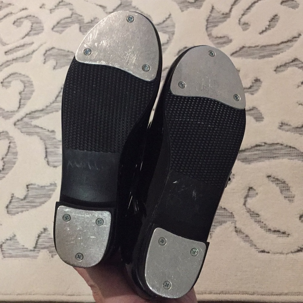 Dance Class “Tap Shoes” - girls size 12 - Picture 7 of 8